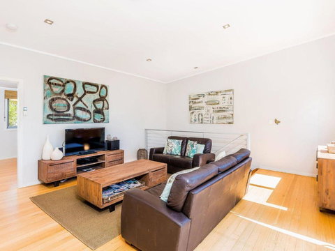 Angourie Blue 7 - Tourism TAS 2