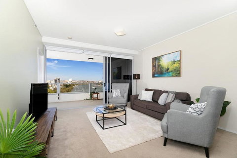 Amazing River View - 3 Bedroom Apartment - Brisbane CBD - Netflix - Fast Wifi - Carpark - Tourism TAS 3