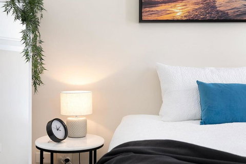 Amazing River View - 3 Bedroom Apartment - Brisbane CBD - Netflix - Fast Wifi - Carpark - Tourism TAS 4