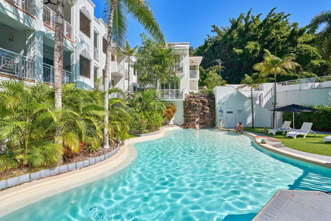 Alassio Apartments With Direct Pool Access Palm Cove - Tourism TAS 1