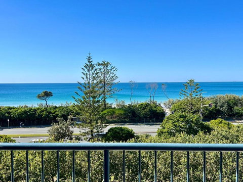 Alex Beachfront Apartment - Tourism TAS 1