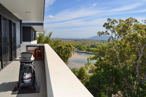 Arizons - Tourism TAS 0