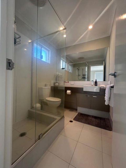 Apartment Close To The Beach - Hobart Tourism 3