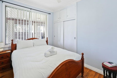 Anzac Cottage - Tourism TAS 2