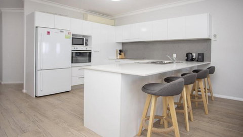 Apartment 14 - The Meridian - Hobart Tourism 3