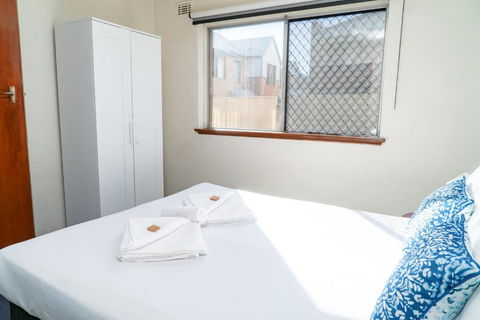 Apartment 3 Burswood - Hobart Tourism 3