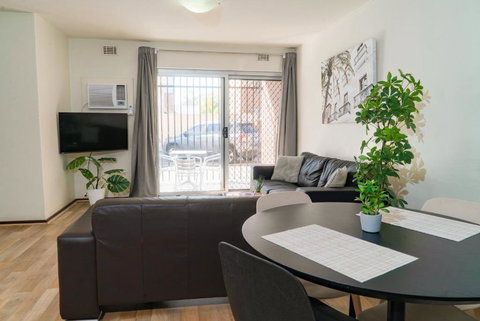 Apartment 4 Burswood - Tourism TAS 1