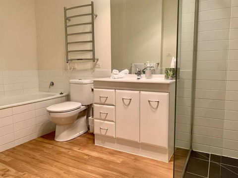 Apartment City Living! - Hobart Tourism 4