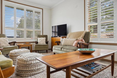 Apartment In Cowes Central On Chapel - Tourism TAS 2