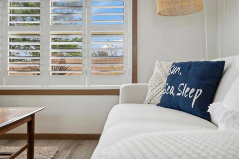 Apartment In Cowes Central On Chapel - Tourism TAS 4