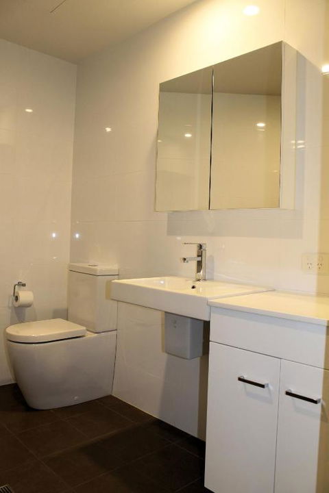 Apartment On King Street - Hobart Tourism 3