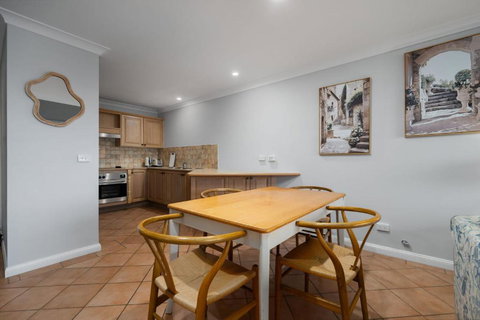 Apartment On William In CBD - 2 Bed 2 Bath Wi-Fi - Tourism TAS 3
