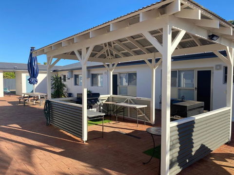 API Pelican Beach Front Apartments Kalbarri - Hobart Tourism 4