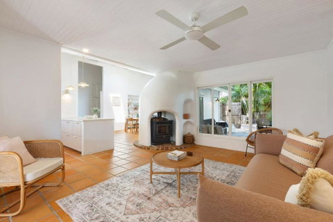 Apollo House And Studio - Tourism TAS 4