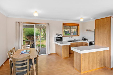 Apples - Tourism TAS 3