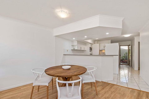 Aquarius Noosa - Tourism TAS 3