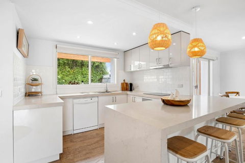 Aquilla By The Beach - Tourism TAS 4