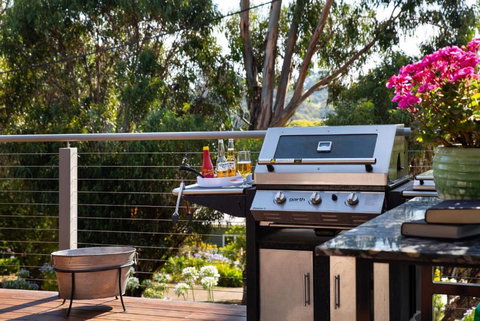 Arabella Meadows - Tourism TAS 4