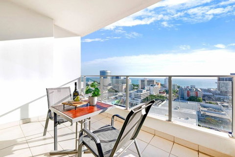 Arafura Suites - Dual-Studio Resort-style Getaway - Hobart Tourism 2