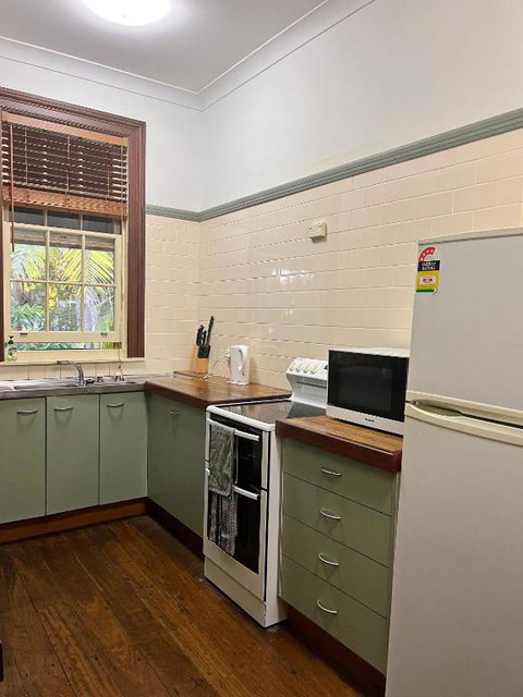 Arakoon House 4 - Bring Your Own Linen - Tourism TAS 2