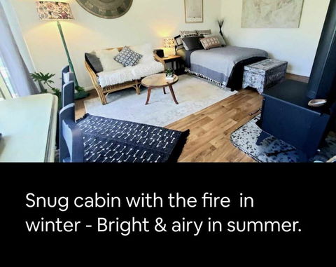 ARALUEN - COOMBA BAY - Pet Friendly - Farm Stay On 10 Peaceful Acres - Hobart Tourism 0