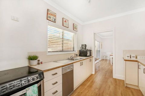 Arborea Country Holiday House Catering For 14 To 16 Guests In The Heart Of Bowral - Tourism TAS 4