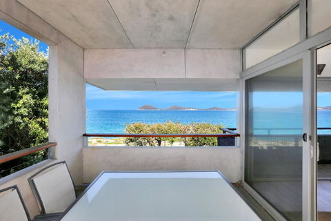 Architectural Design On The Beach - Tourism TAS 1