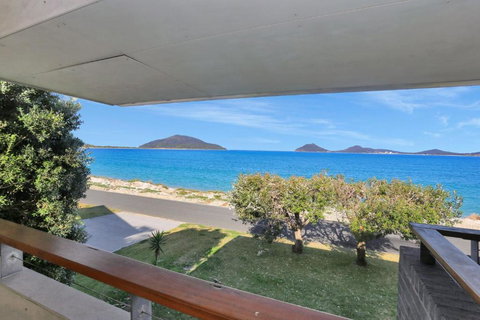 Architectural Design On The Beach - Tourism TAS 2