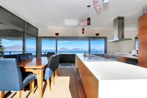 Architectural Design On The Beach - Tourism TAS 3