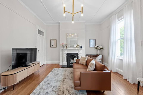 Art Deco W Modern Twist 1Bed 1Bath 1Car New Farm - Tourism TAS 2