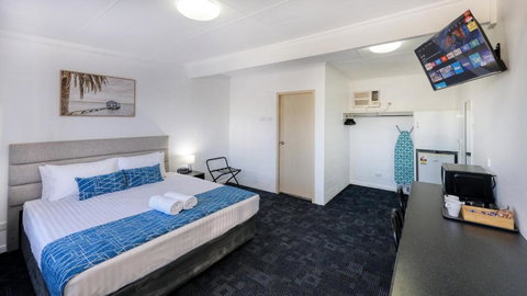Artesian Motor Inn Under New Management RAMS Motel - Tourism TAS 2