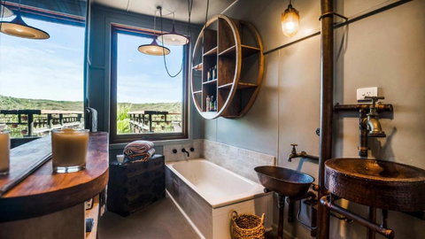 Artists Former Residence - Hobart Tourism 3