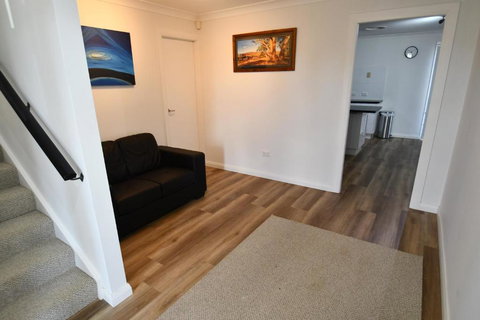 Ascot Gardens Serviced Apartments - Hobart Tourism 3