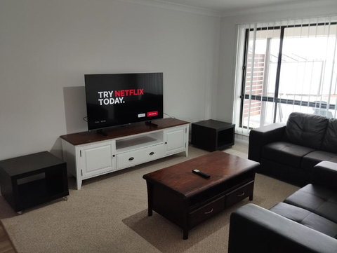 Ascot Gardens Serviced Apartments - Hobart Tourism 4