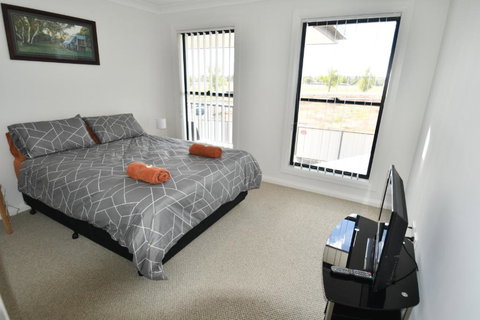 Ascot Gardens Serviced Apartments - Hobart Tourism 1