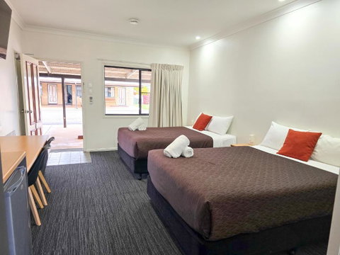 Ascot Lodge Motor Inn - Tourism TAS 4