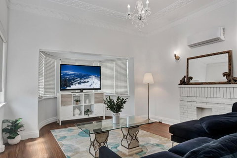 Ashgrove Home - Tourism TAS 1