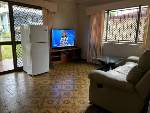 Aspley Large Room & Share Bathroom With Other Guests - Tourism TAS 0
