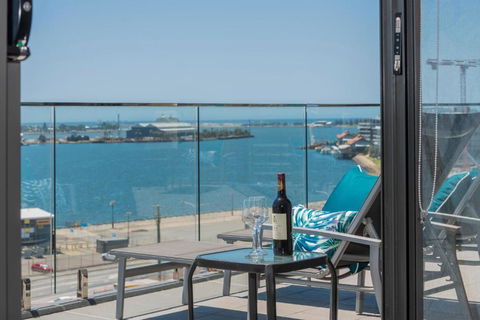 Astra Apartments Newcastle - Tourism TAS 4