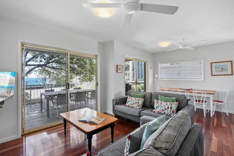 At Cylinder 1 - Tourism TAS 0