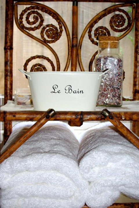 At Eleven - La Petite Maison - Tourism TAS 2