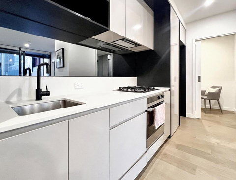 Aura On Lonsdale - Tourism TAS 2