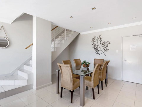 Aura Apartments Unit 13 59 Shoal Bay Road - Tourism TAS 3