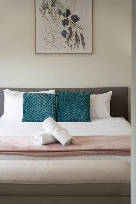 Austral Spacious Large 5 Br Home With Central AC - Tourism TAS 4