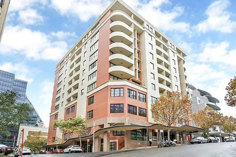 AX301 - Located In The Heart Of North Sydney - Tourism TAS 4