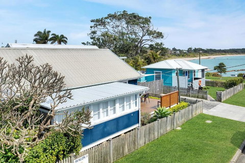 Avalon Vintage Beachside Family Getaway - Tourism TAS 1