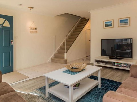 Aqua Shores By Experience Jervis Bay - Hobart Tourism 3