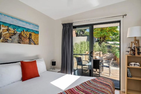 Architecturally Designed Nature Lovers Delight - Tourism TAS 2