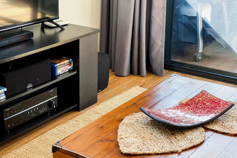 Architecturally Designed Nature Lovers Delight - Tourism TAS 3