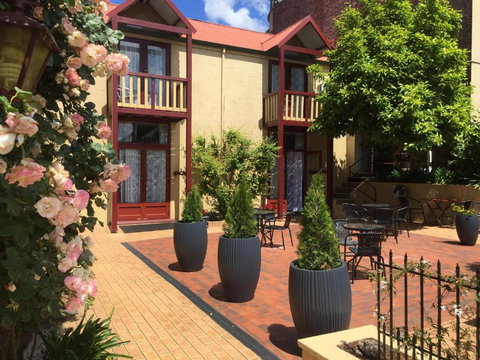 Art Hotel On York - Tourism TAS 4